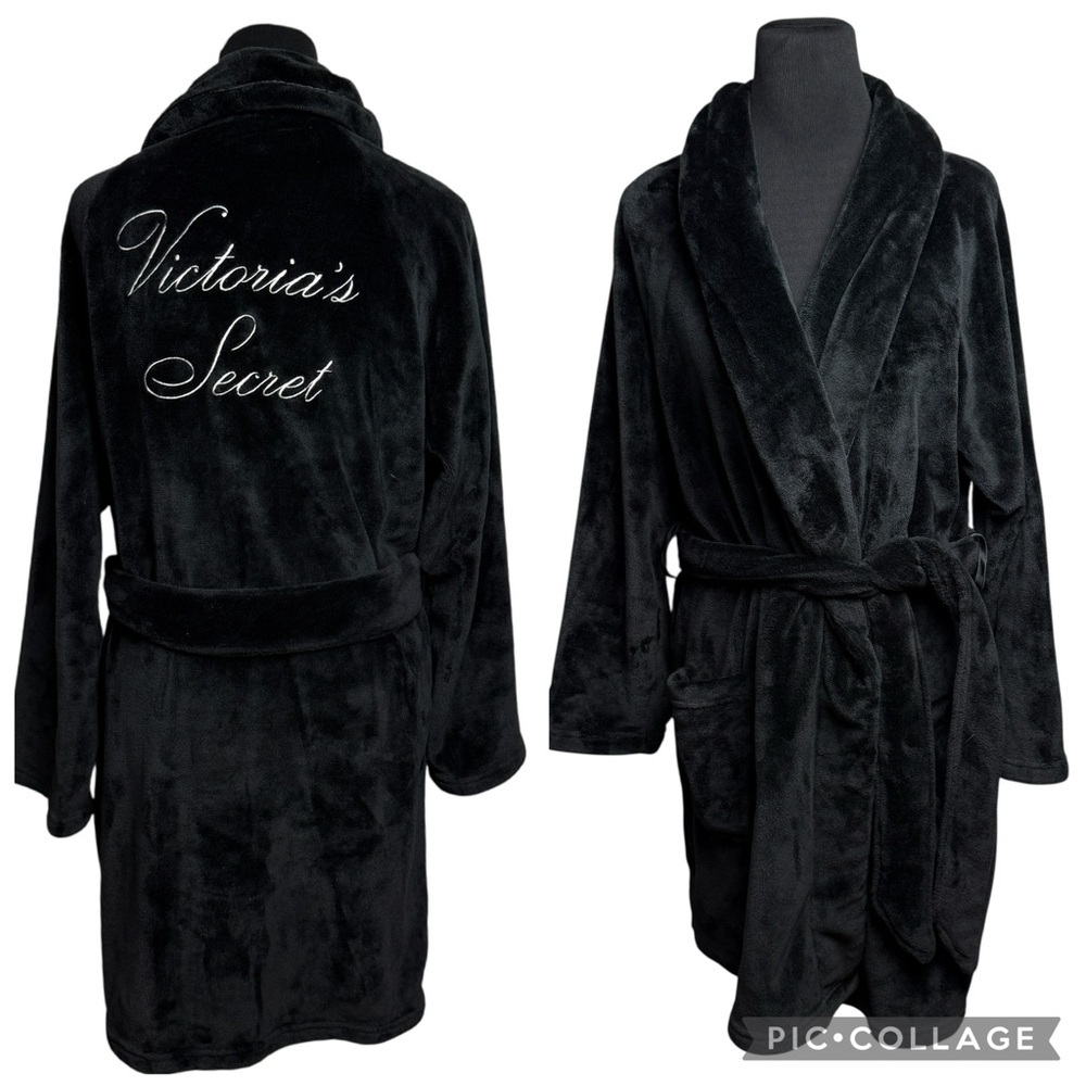 Victoria's Secret Cozy Plush Short Robe Super Soft Black Embroidered Logo SZ M/L